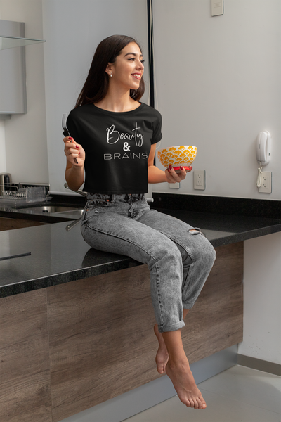 Beauty & Brains - S/S Cropped T-shirt